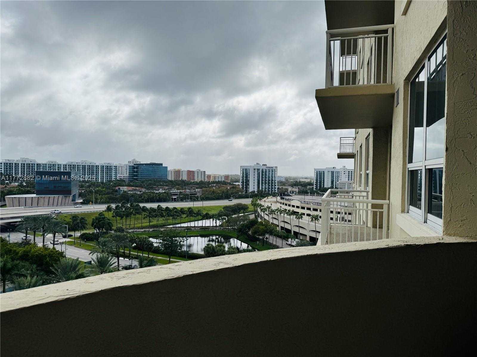 Small Image of 19501 WEST COUNTRY CLUB DR #1006, Aventura Number 38