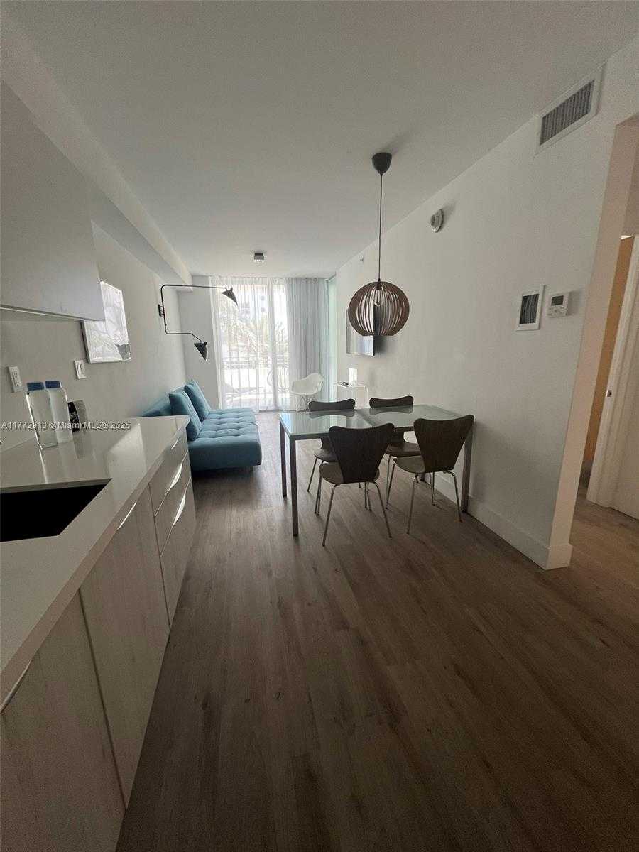 Small Image of 6080 COLLINS AVE #304, Miami Beach Number 15
