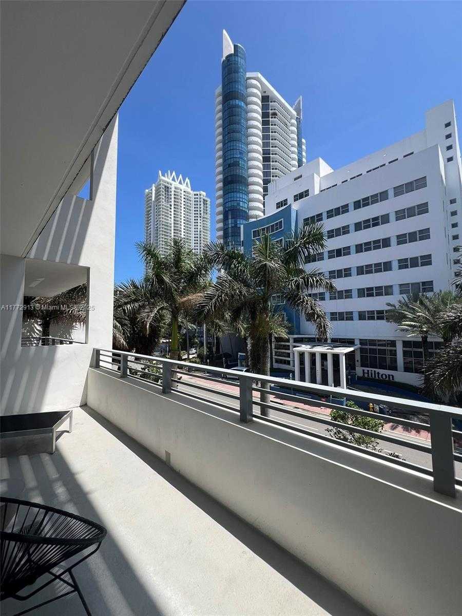Small Image of 6080 COLLINS AVE #304, Miami Beach Number 25