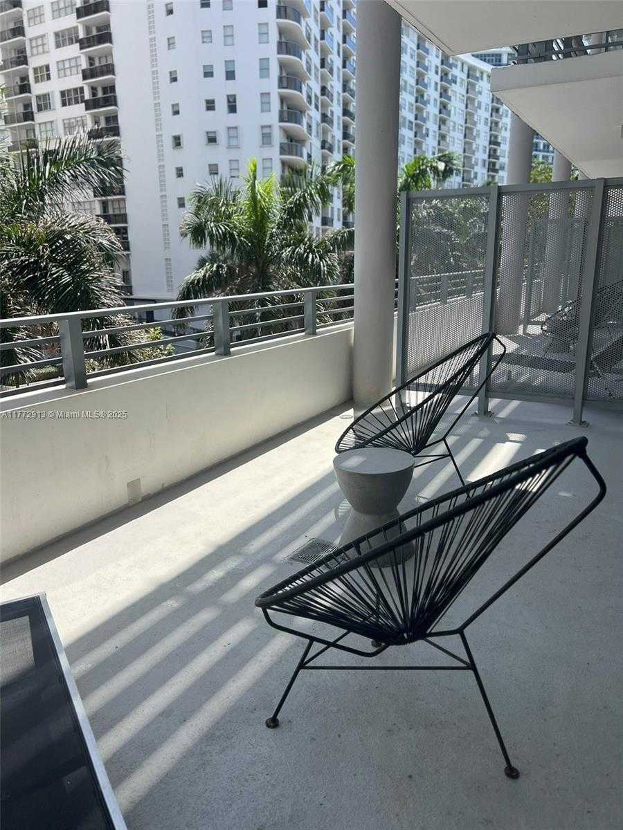 Small Image of 6080 COLLINS AVE #304, Miami Beach Number 27