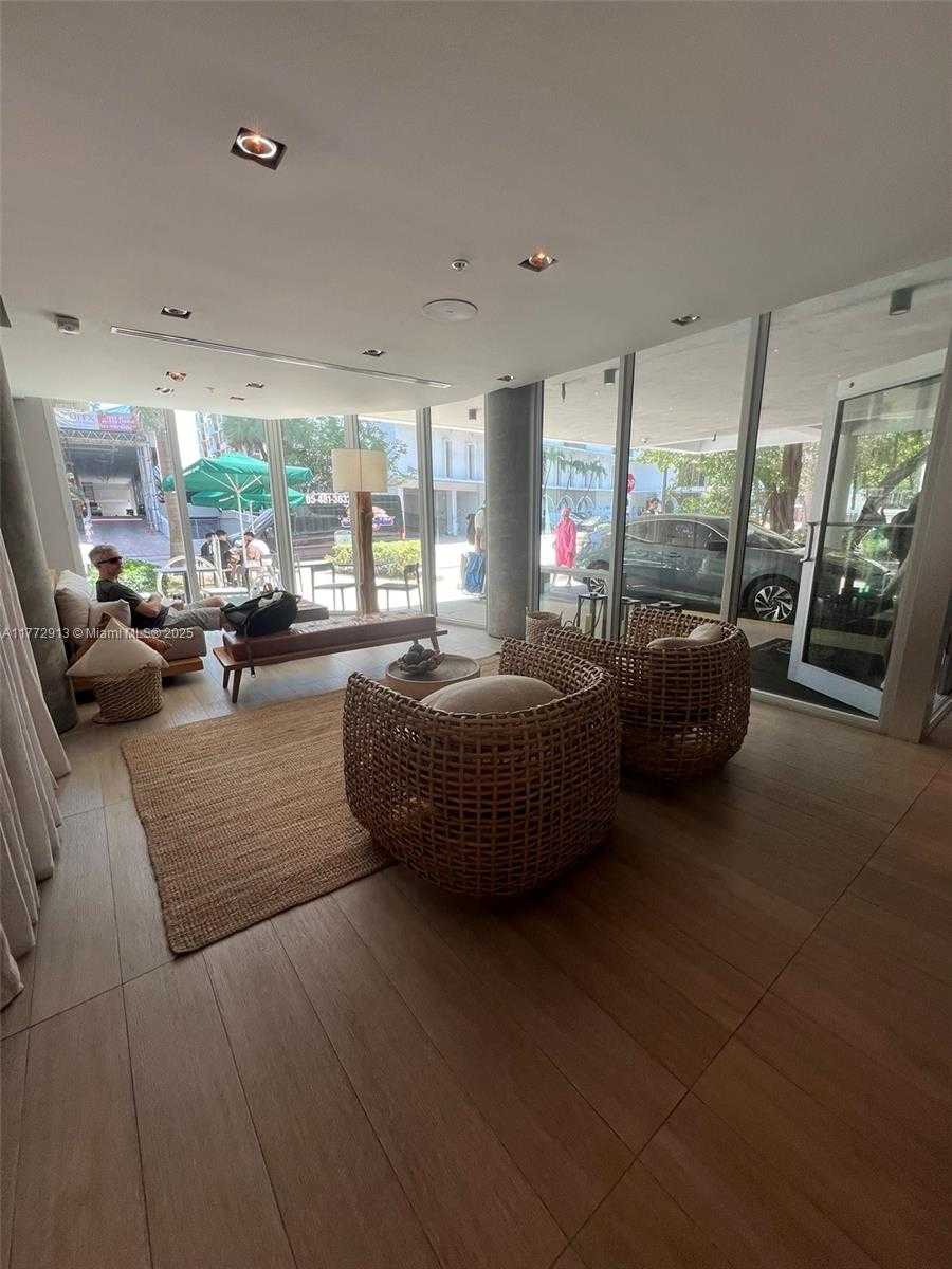 Small Image of 6080 COLLINS AVE #304, Miami Beach Number 7