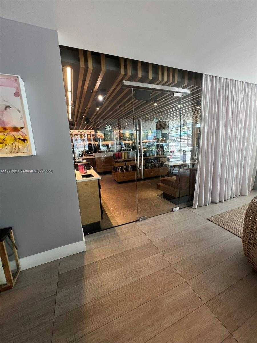 Small Image of 6080 COLLINS AVE #304, Miami Beach Number 8
