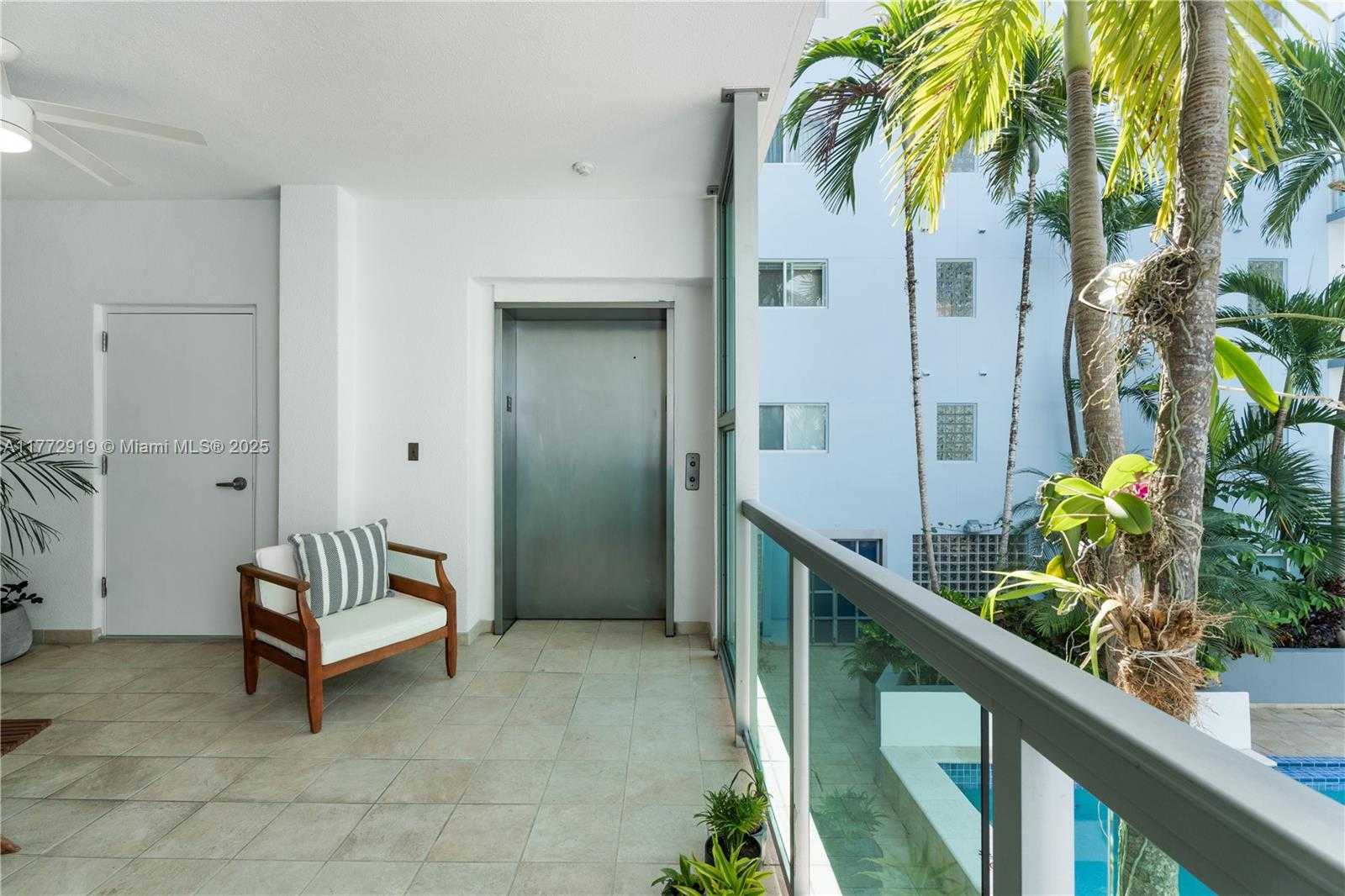 Small Image of 2699 TIGERTAIL AVE #23, Coconut Grove Number 2