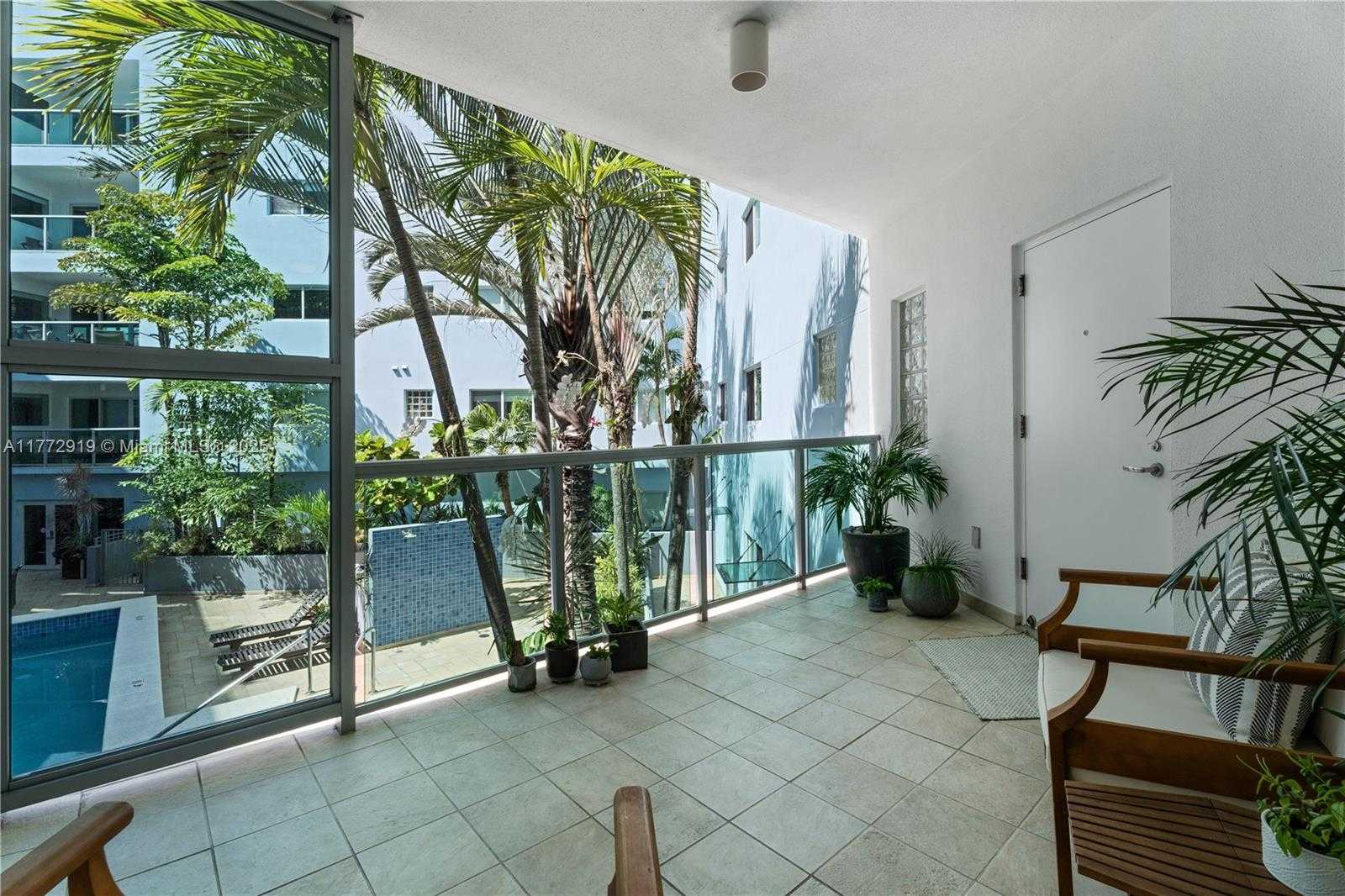 Small Image of 2699 TIGERTAIL AVE #23, Coconut Grove Number 36