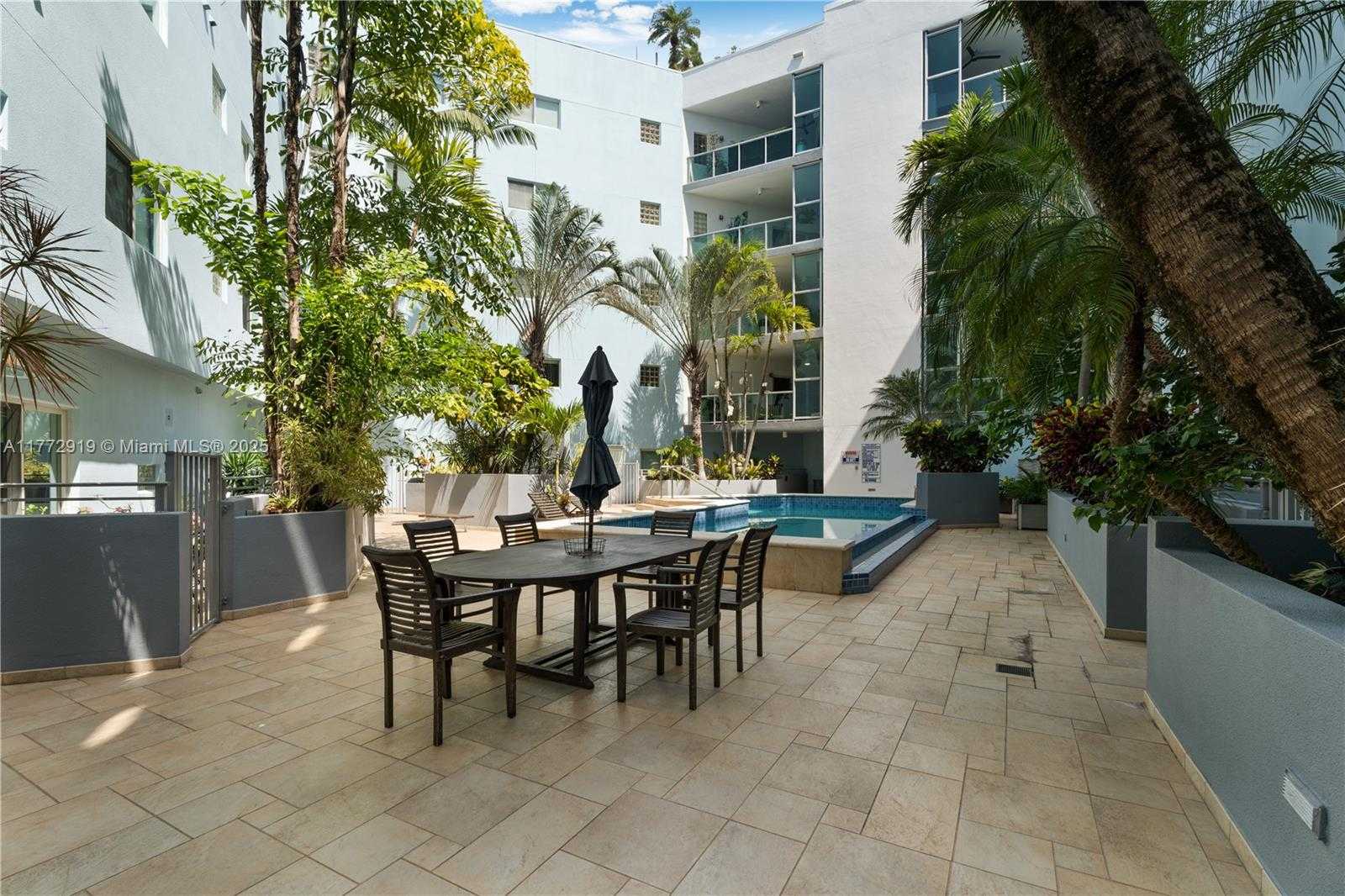 Small Image of 2699 TIGERTAIL AVE #23, Coconut Grove Number 40