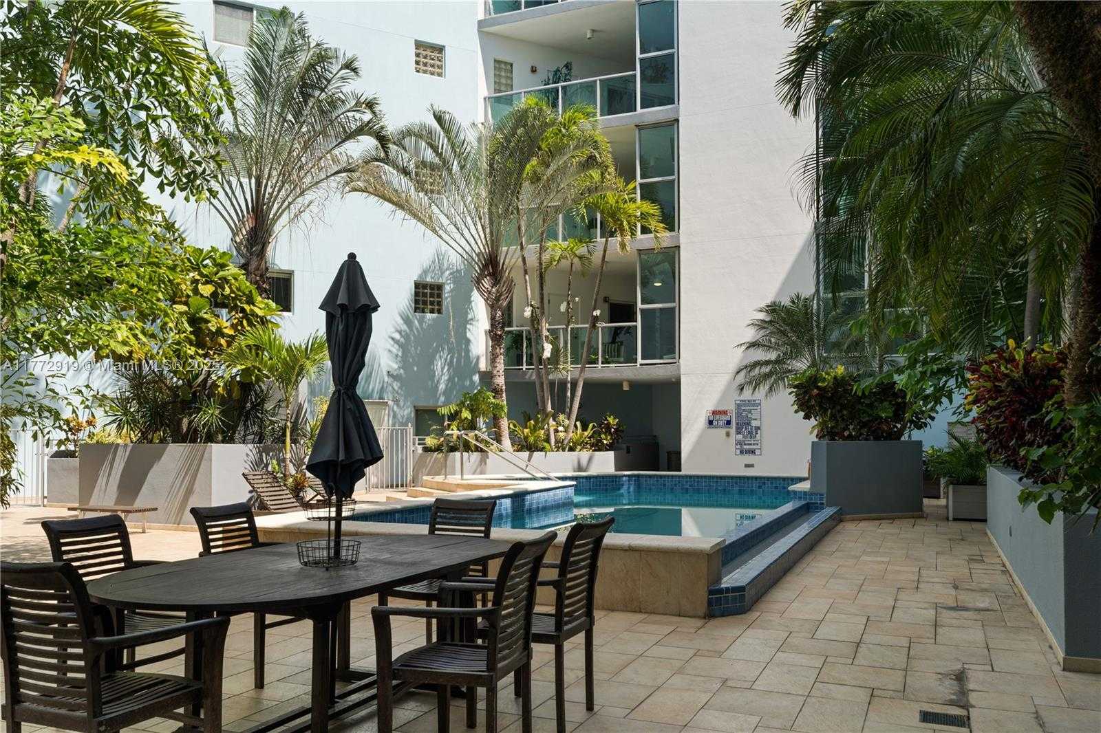 Small Image of 2699 TIGERTAIL AVE #23, Coconut Grove Number 41