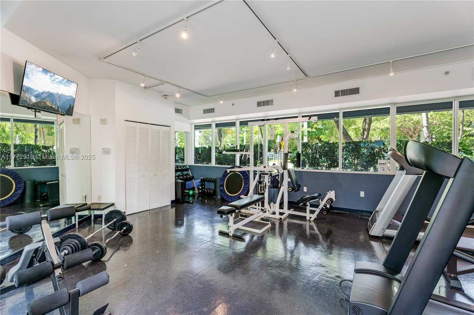 Small Image of 2699 TIGERTAIL AVE #23, Coconut Grove Number 42