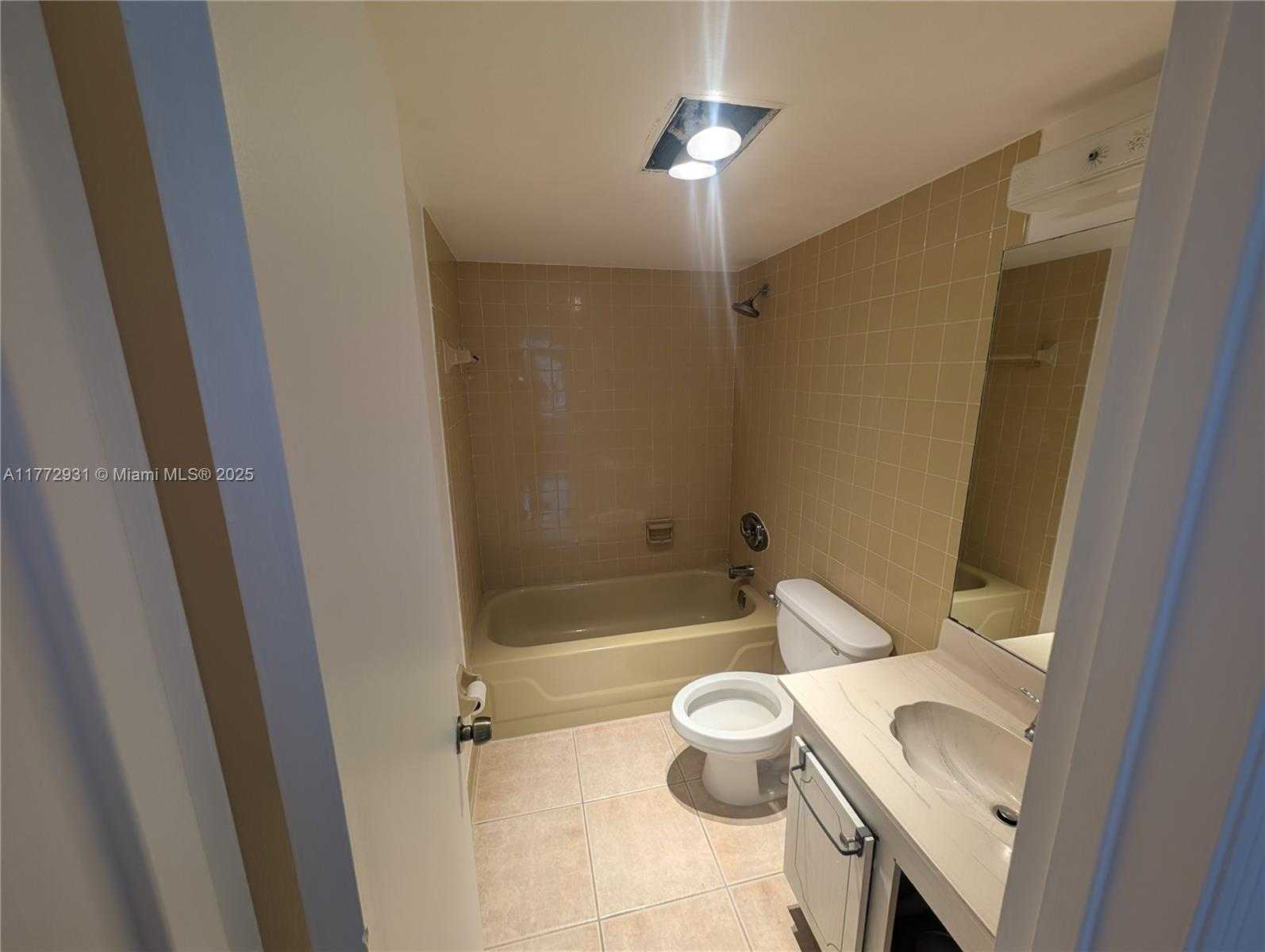 Small Image of 290 WEST PALMETTO PARK RD #206, Boca Raton Number 17
