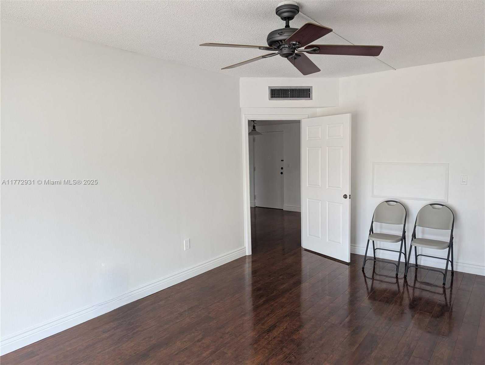 Small Image of 290 WEST PALMETTO PARK RD #206, Boca Raton Number 3