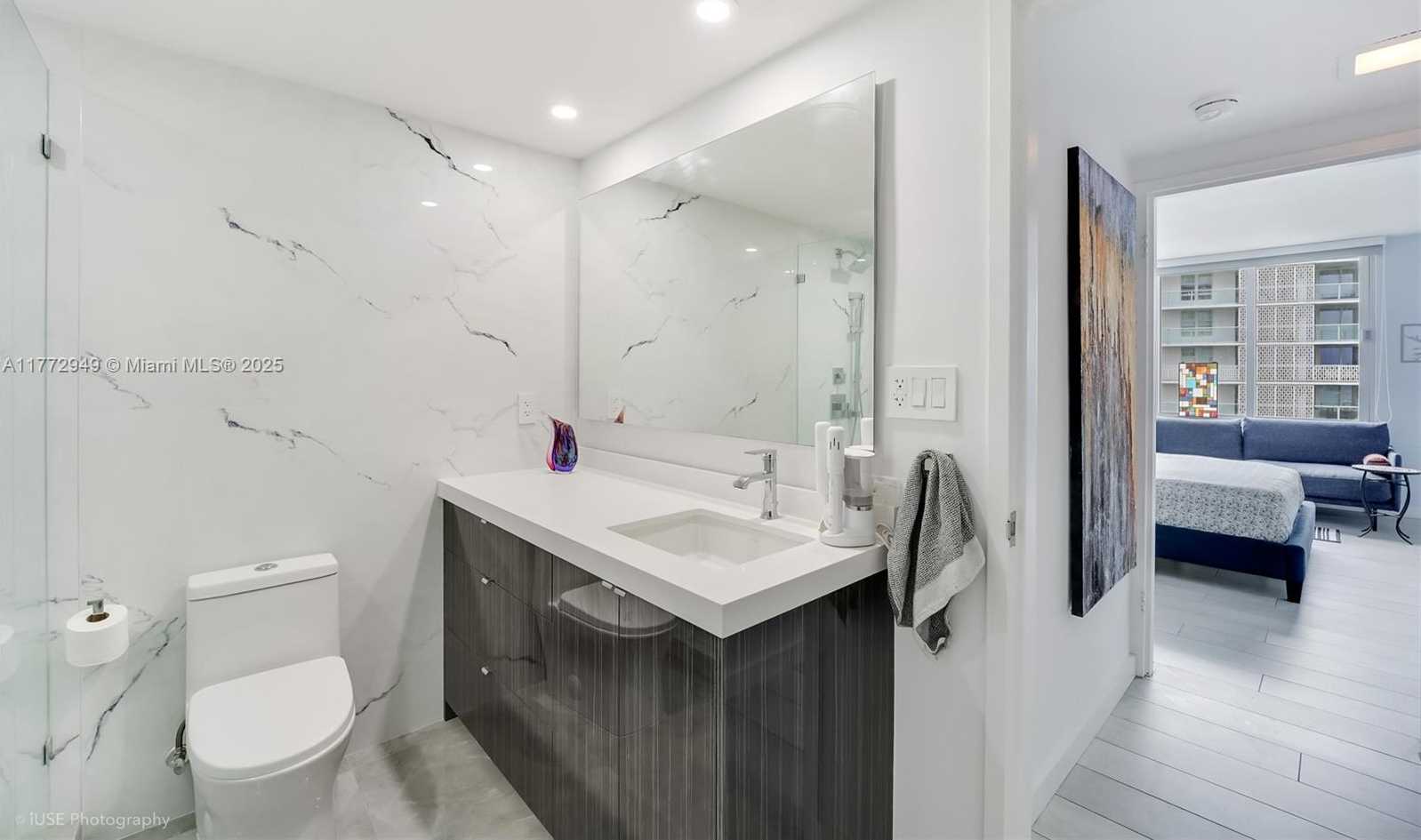 Small Image of 1000 WEST AVE #727, Miami Beach Number 10