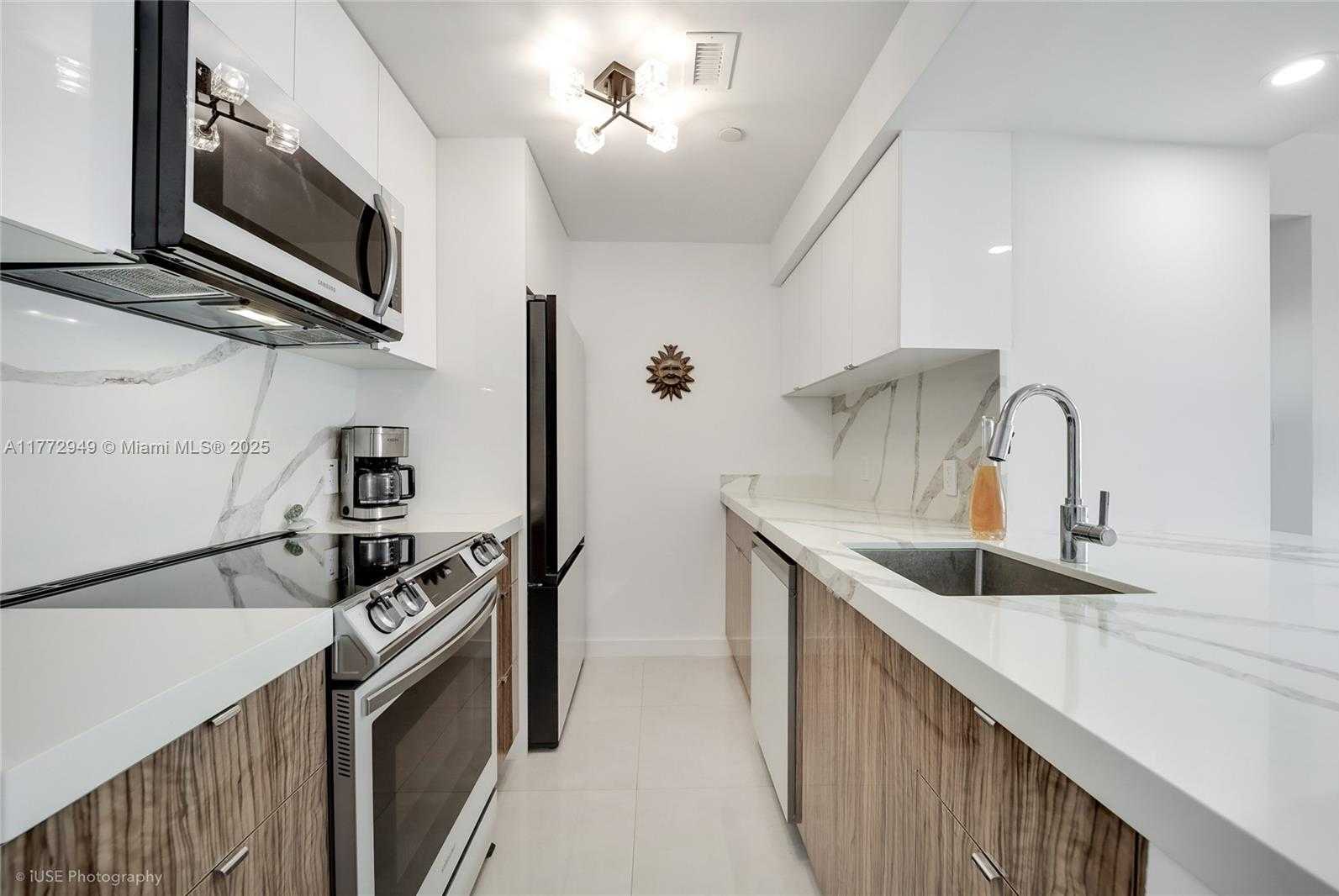 Small Image of 1000 WEST AVE #727, Miami Beach Number 7