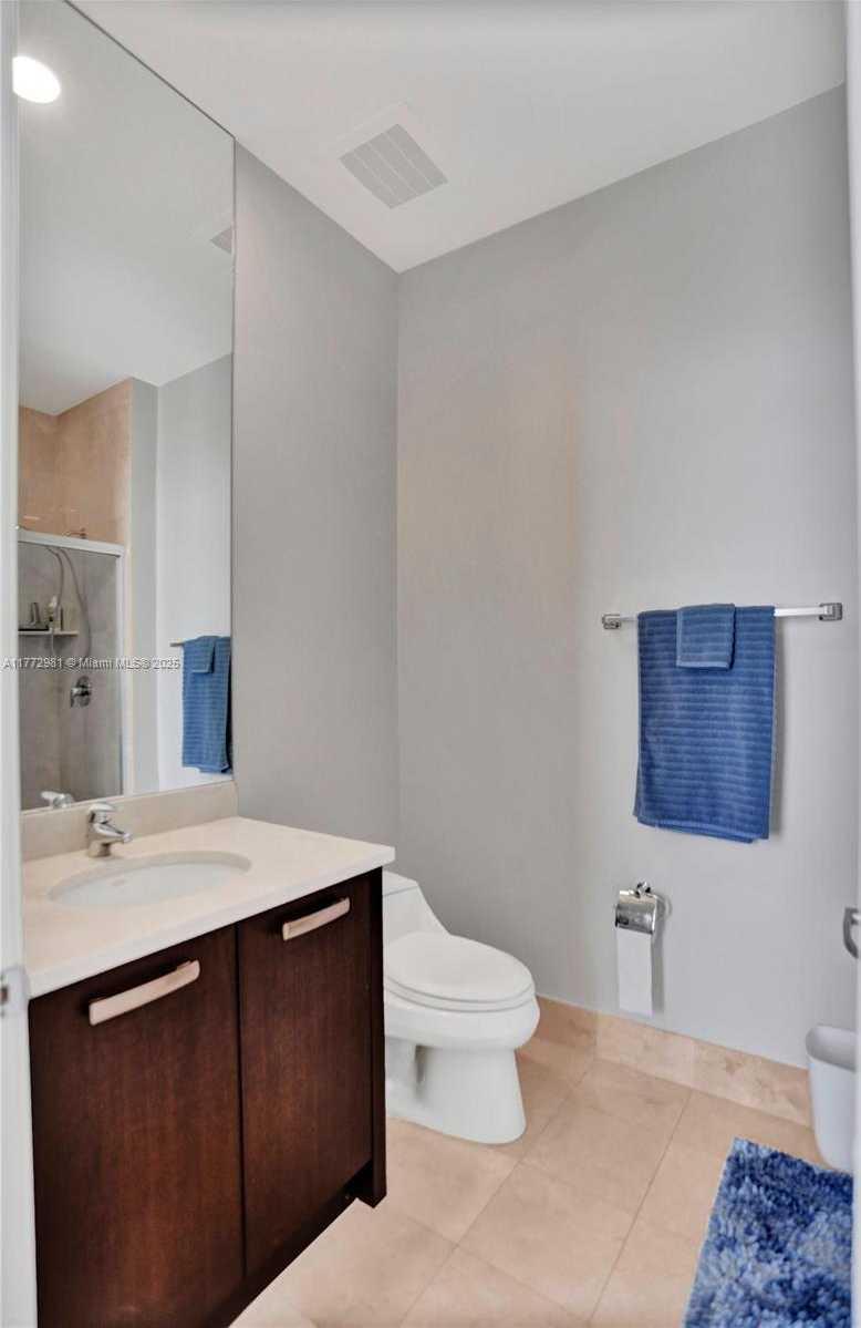 Small Image of 18101 COLLINS AVE #5104, Sunny Isles Beach Number 17