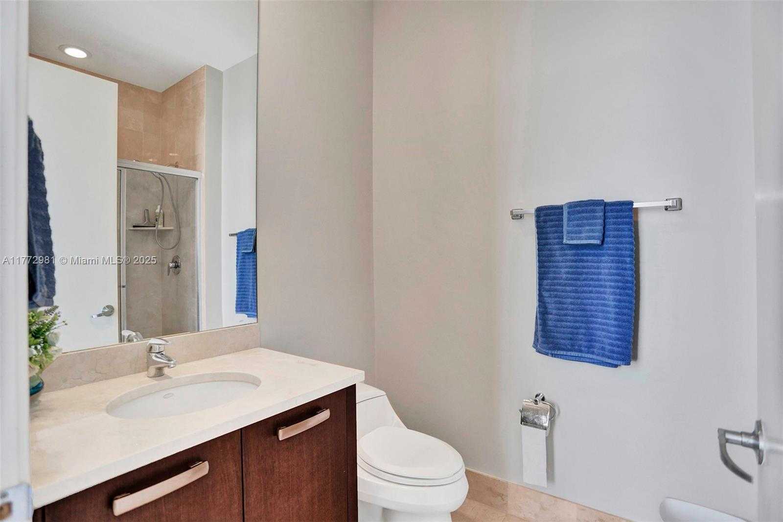 Small Image of 18101 COLLINS AVE #5104, Sunny Isles Beach Number 3