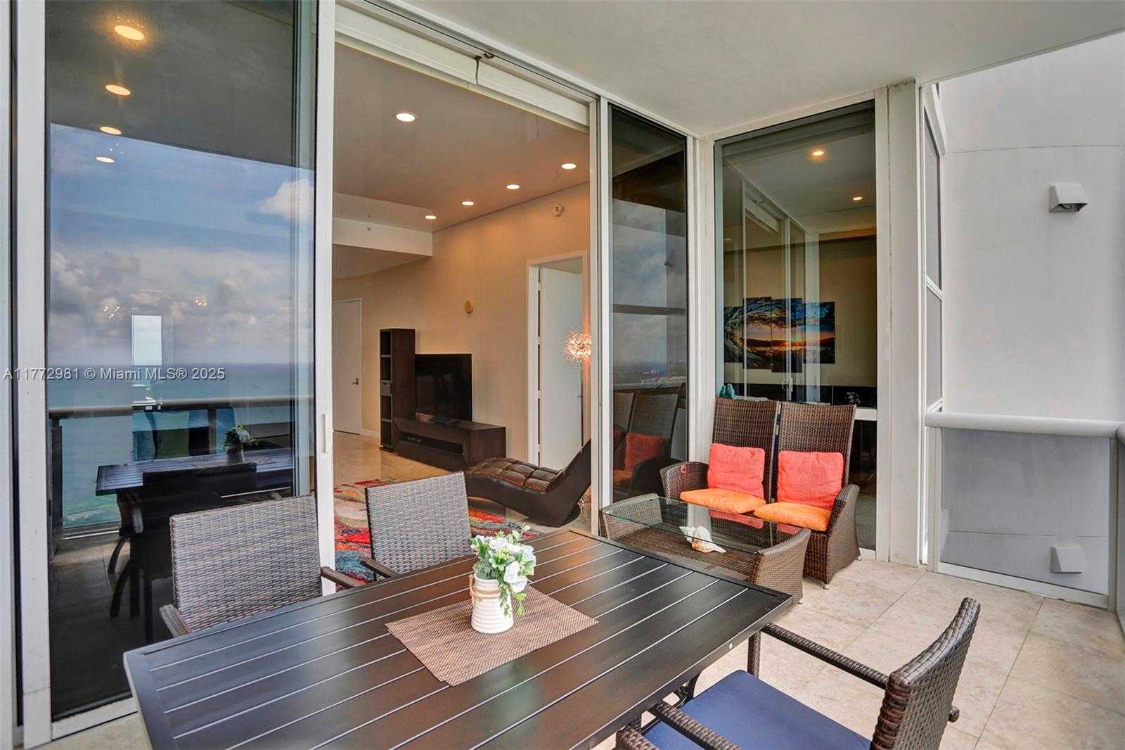 Small Image of 18101 COLLINS AVE #5104, Sunny Isles Beach Number 31