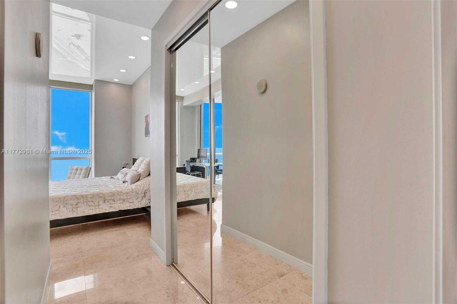 Small Image of 18101 COLLINS AVE #5104, Sunny Isles Beach Number 33