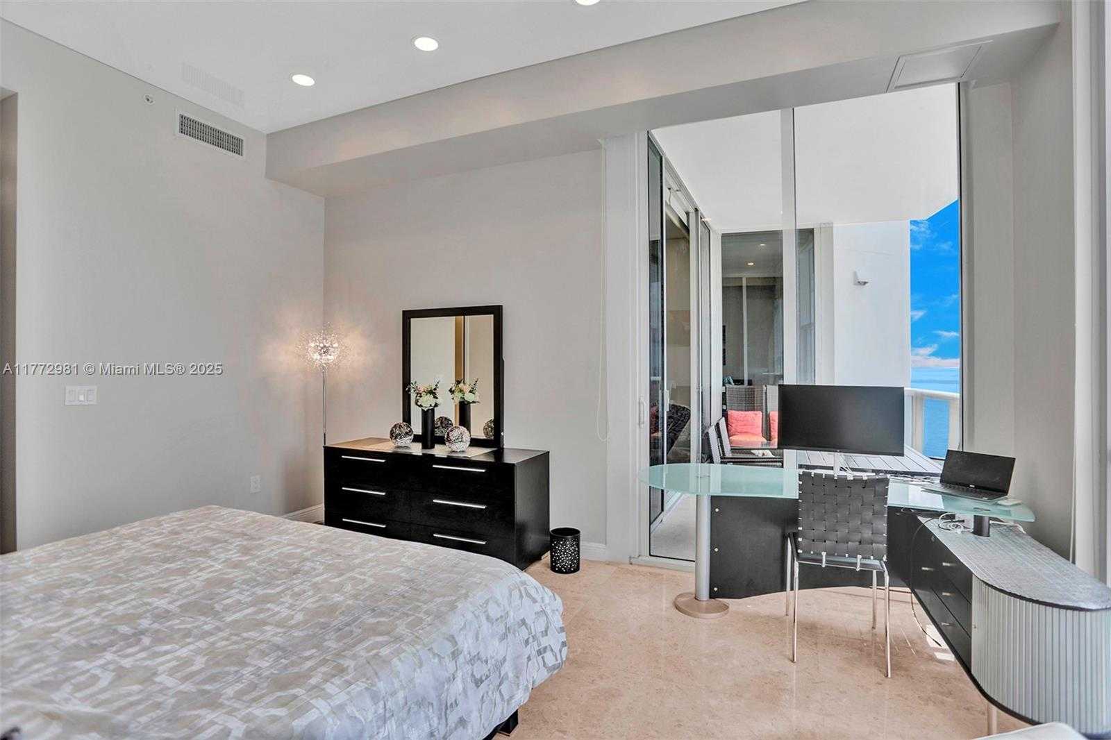 Small Image of 18101 COLLINS AVE #5104, Sunny Isles Beach Number 38