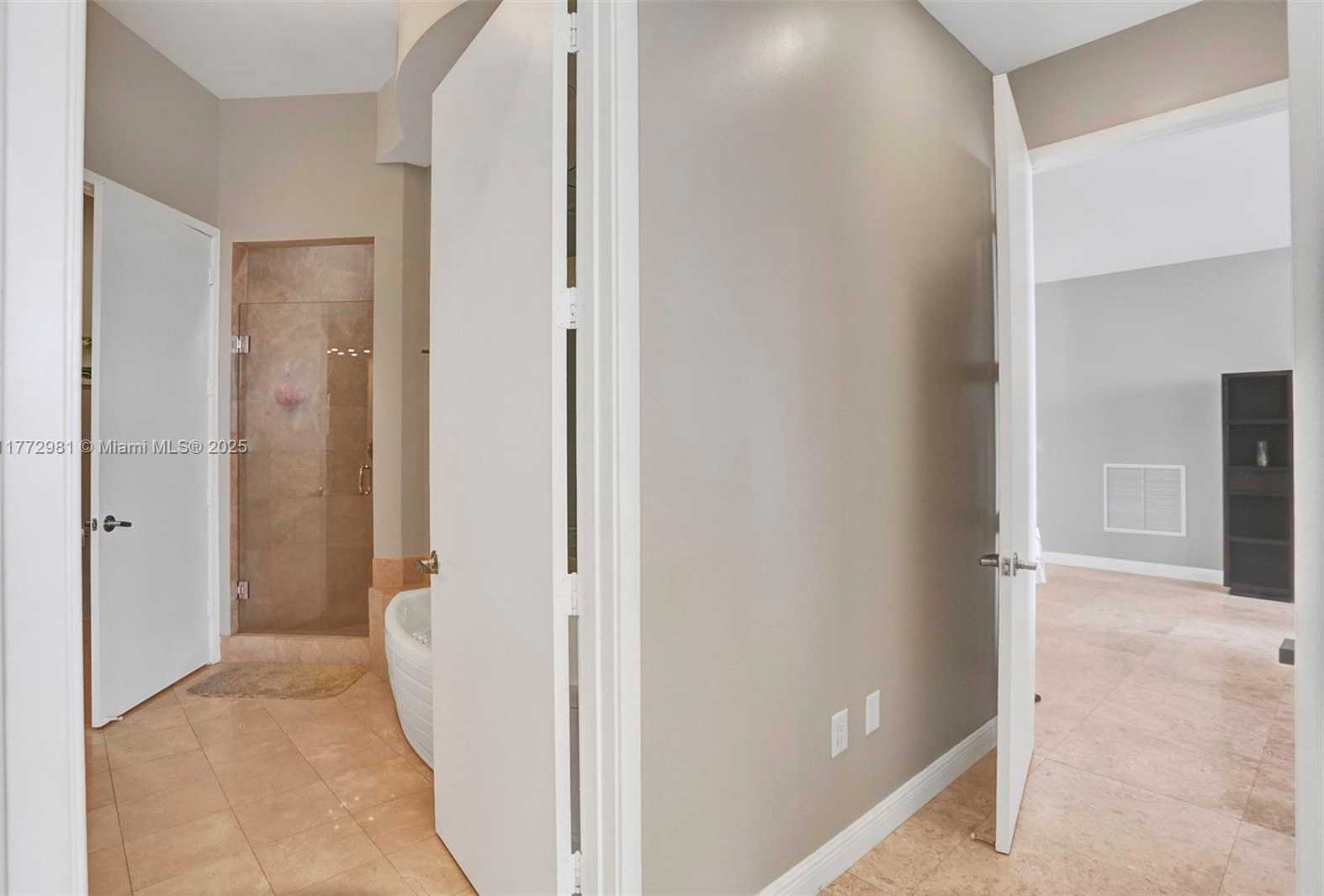 Small Image of 18101 COLLINS AVE #5104, Sunny Isles Beach Number 51