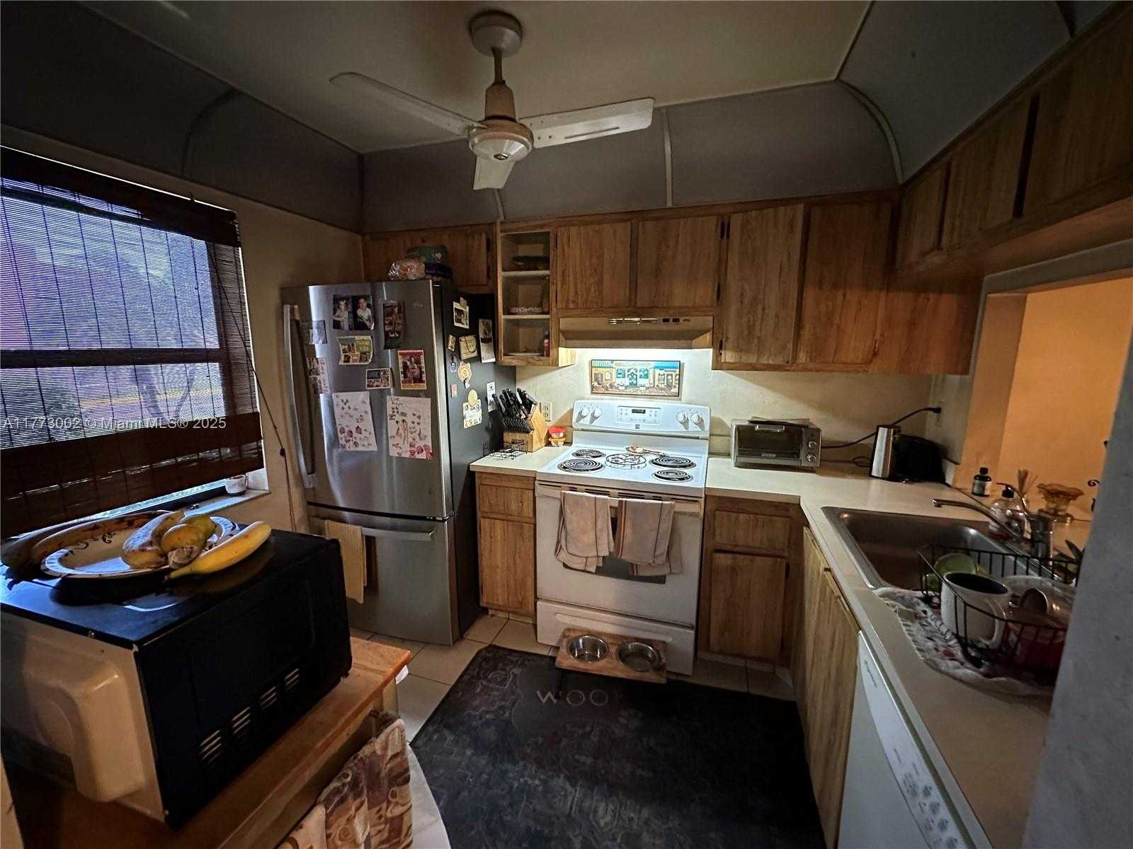 Small Image of 10130 SUNRISE LAKES BLVD #112, Sunrise Number 8