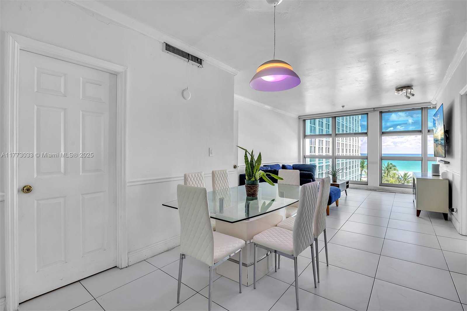 Small Image of 5055 COLLINS AVE #6G, Miami Beach Number 11
