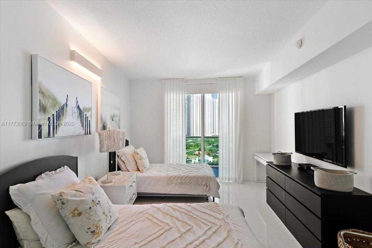 Small Image of 250 SUNNY ISLES BLVD #3-1805, Sunny Isles Beach Number 33