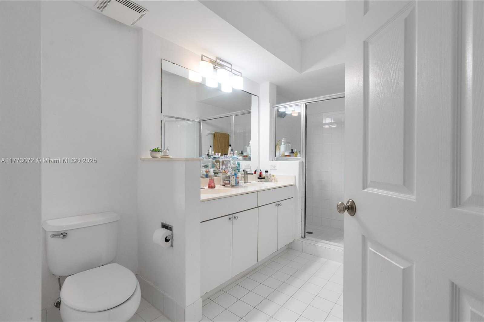 Small Image of 17125 NORTH BAY RD #3104, Sunny Isles Beach Number 19