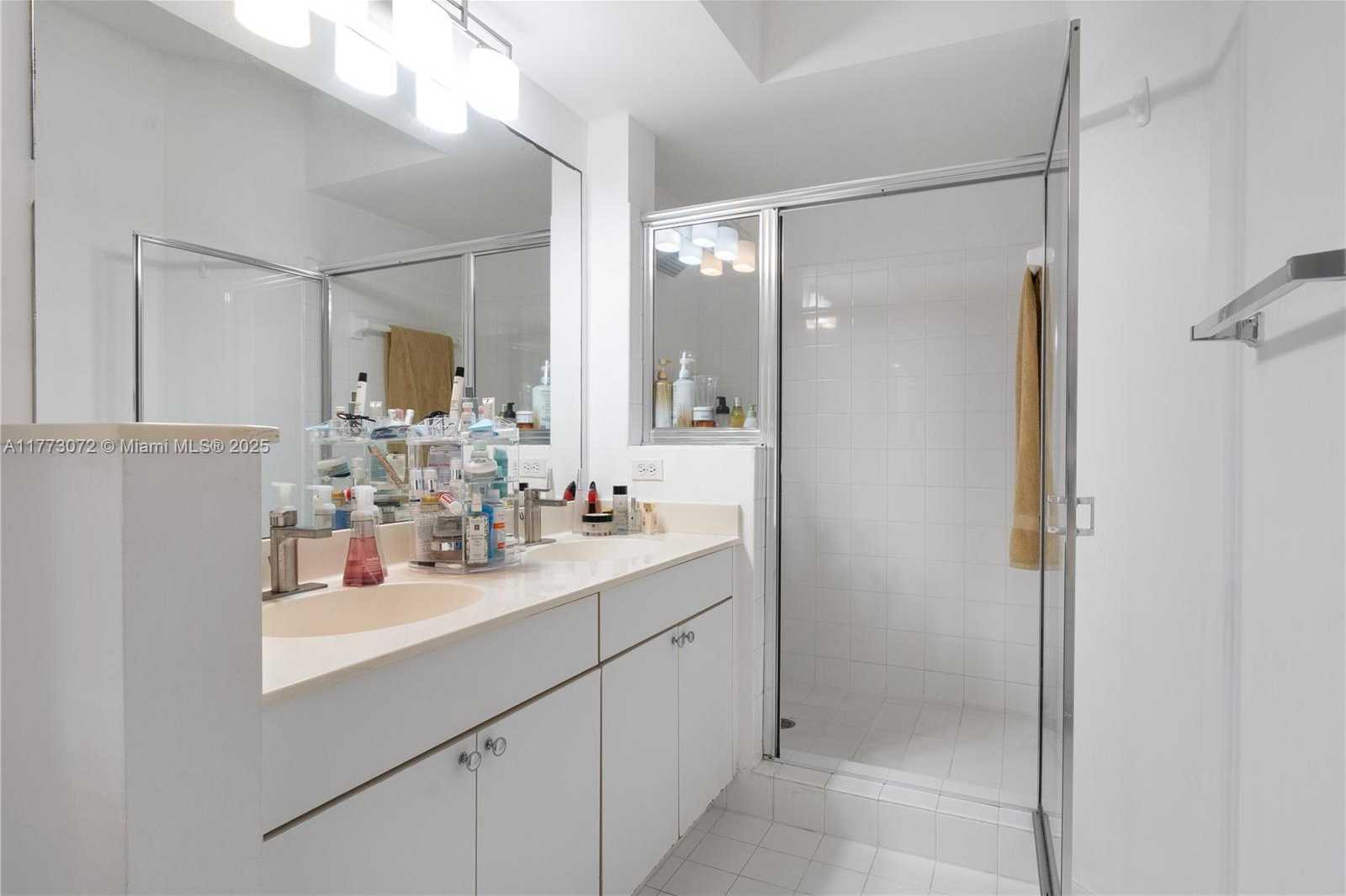 Small Image of 17125 NORTH BAY RD #3104, Sunny Isles Beach Number 20