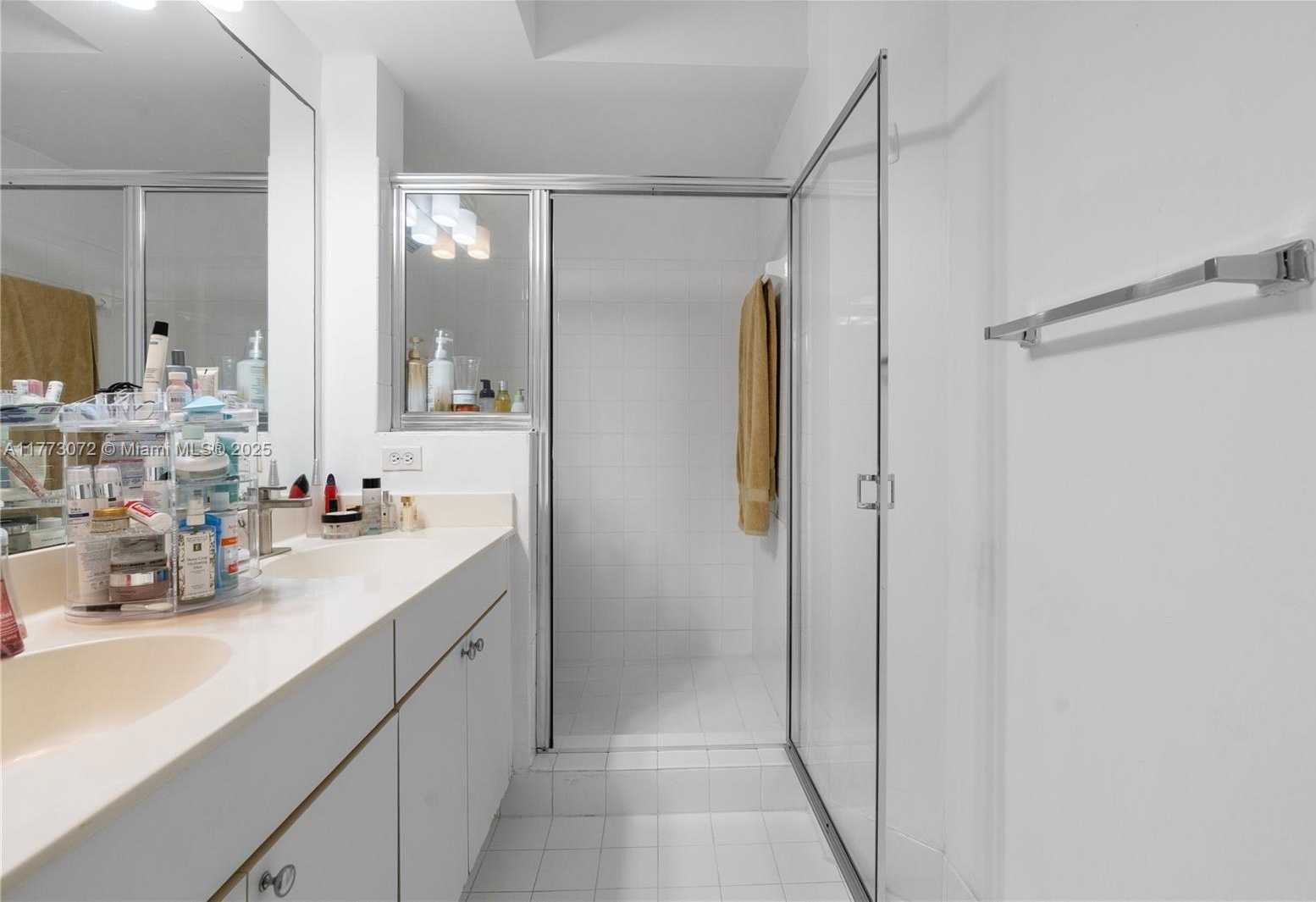 Small Image of 17125 NORTH BAY RD #3104, Sunny Isles Beach Number 21