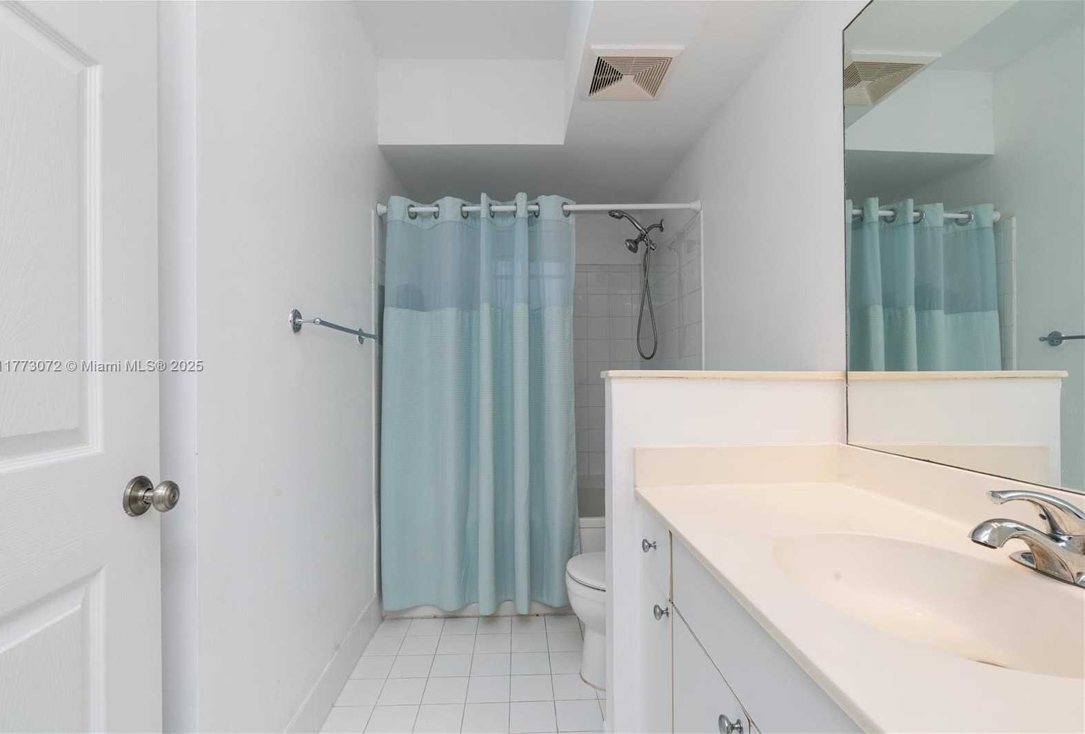 Small Image of 17125 NORTH BAY RD #3104, Sunny Isles Beach Number 26