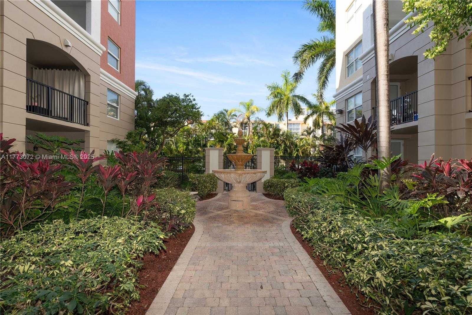 Small Image of 17125 NORTH BAY RD #3104, Sunny Isles Beach Number 31
