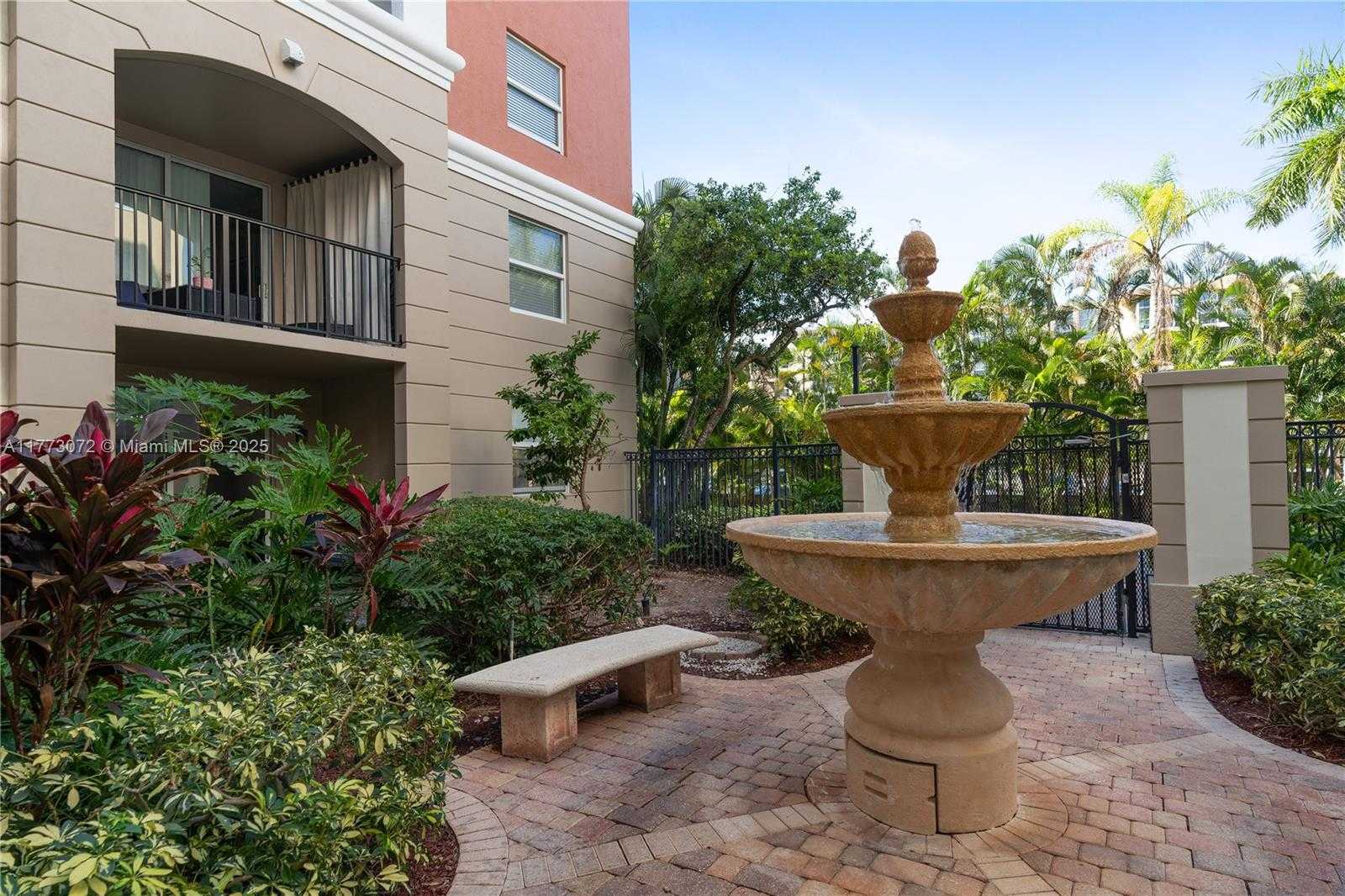 Small Image of 17125 NORTH BAY RD #3104, Sunny Isles Beach Number 32