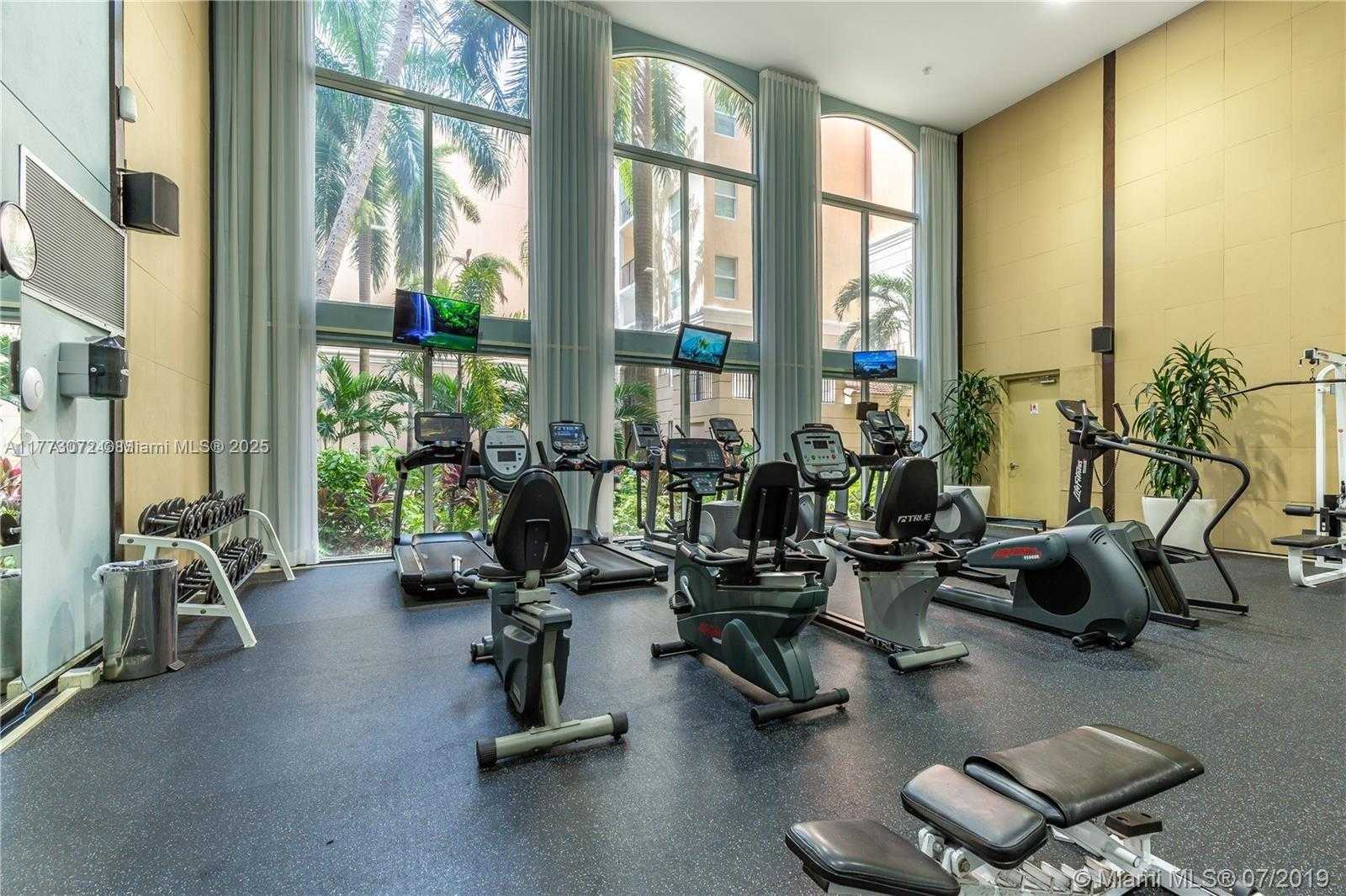 Small Image of 17125 NORTH BAY RD #3104, Sunny Isles Beach Number 40