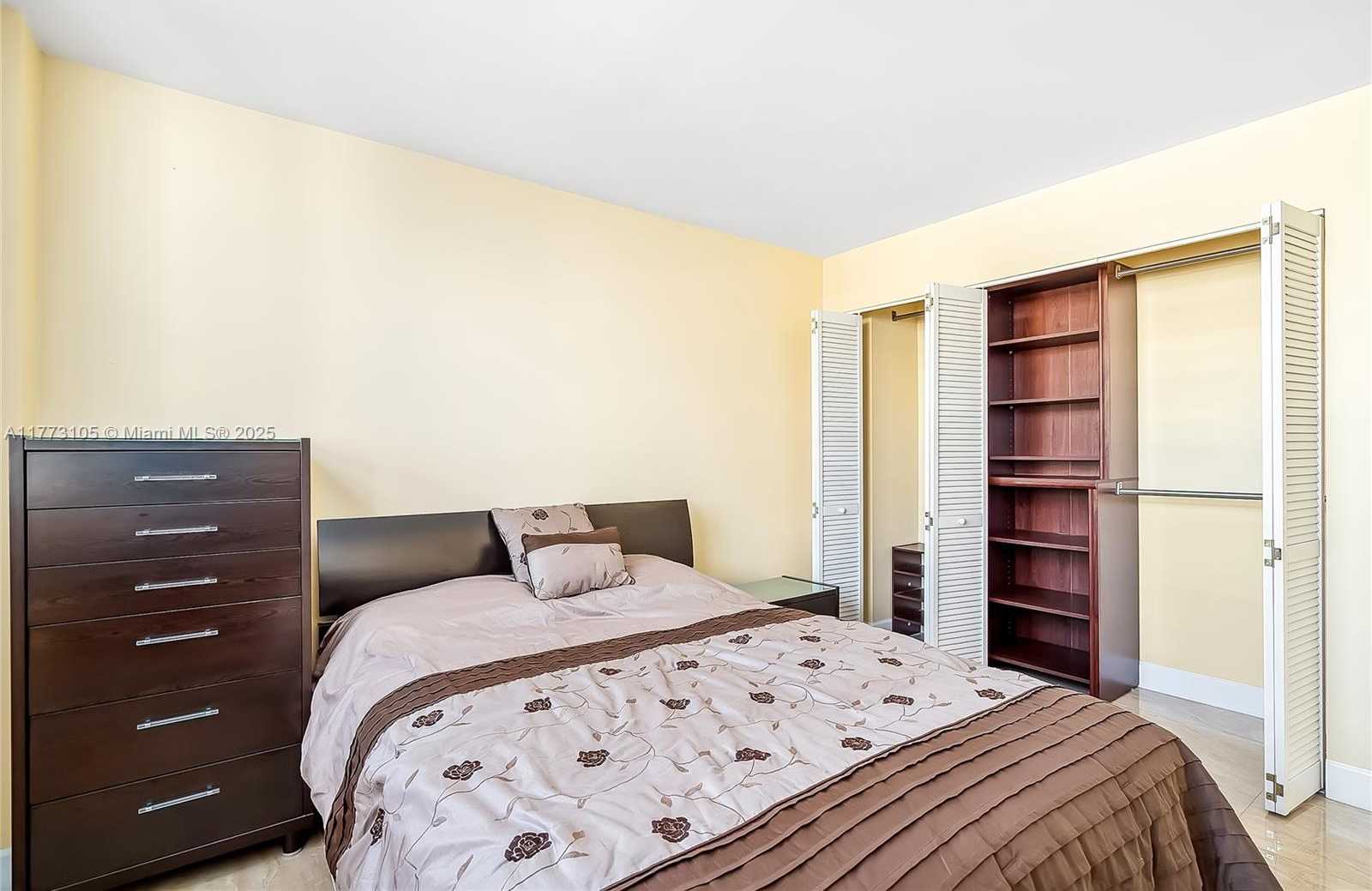 Small Image of 1849 SOUTH OCEAN DR #711, Hallandale Beach Number 19