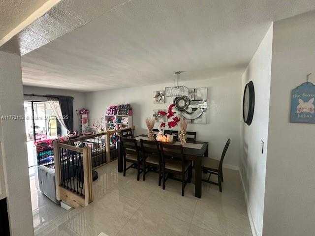Small Image of 8920 PALM TREE LN #8920, Pembroke Pines Number 12
