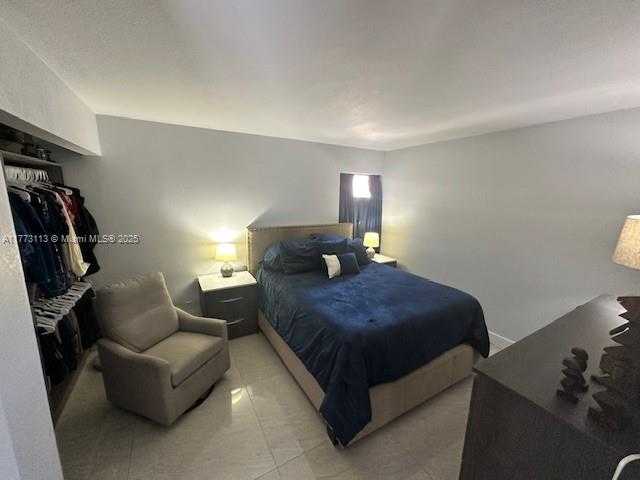 Small Image of 8920 PALM TREE LN #8920, Pembroke Pines Number 28