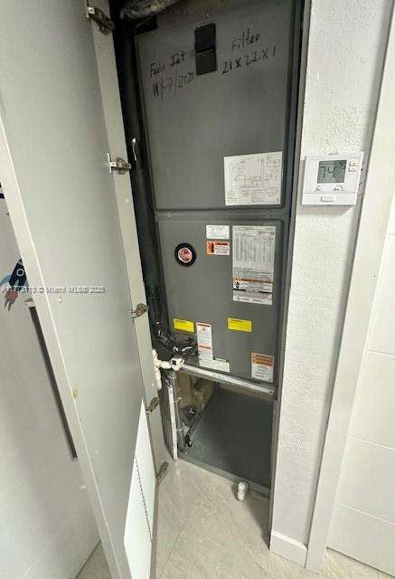 Small Image of 8920 PALM TREE LN #8920, Pembroke Pines Number 52