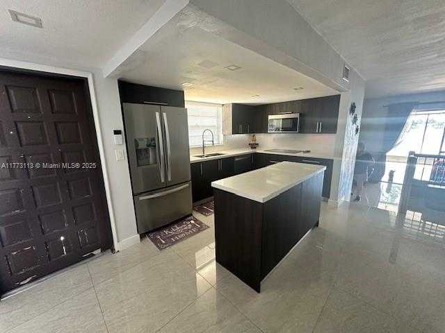 Small Image of 8920 PALM TREE LN #8920, Pembroke Pines Number 8