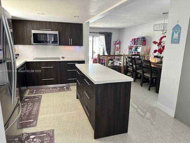Small Image of 8920 PALM TREE LN #8920, Pembroke Pines Number 9