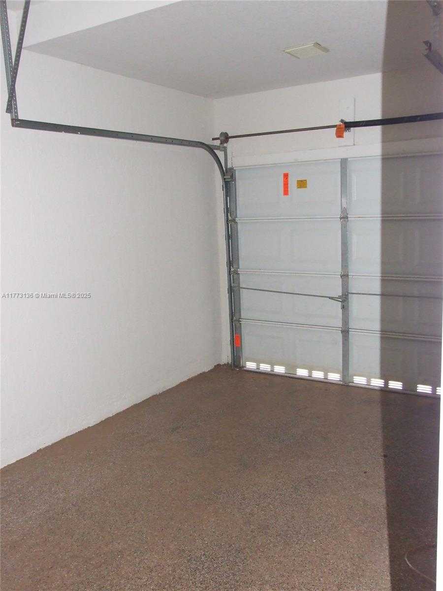 Small Image of 14082 SOUTH WEST 50TH CT, Miramar Number 18