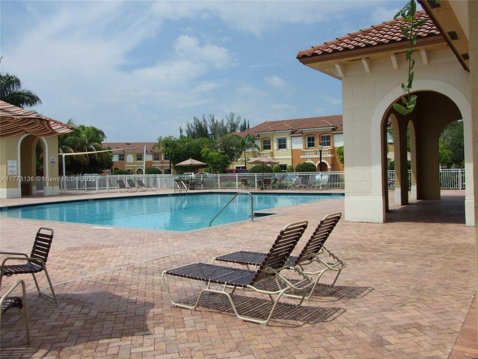Small Image of 14082 SOUTH WEST 50TH CT, Miramar Number 19
