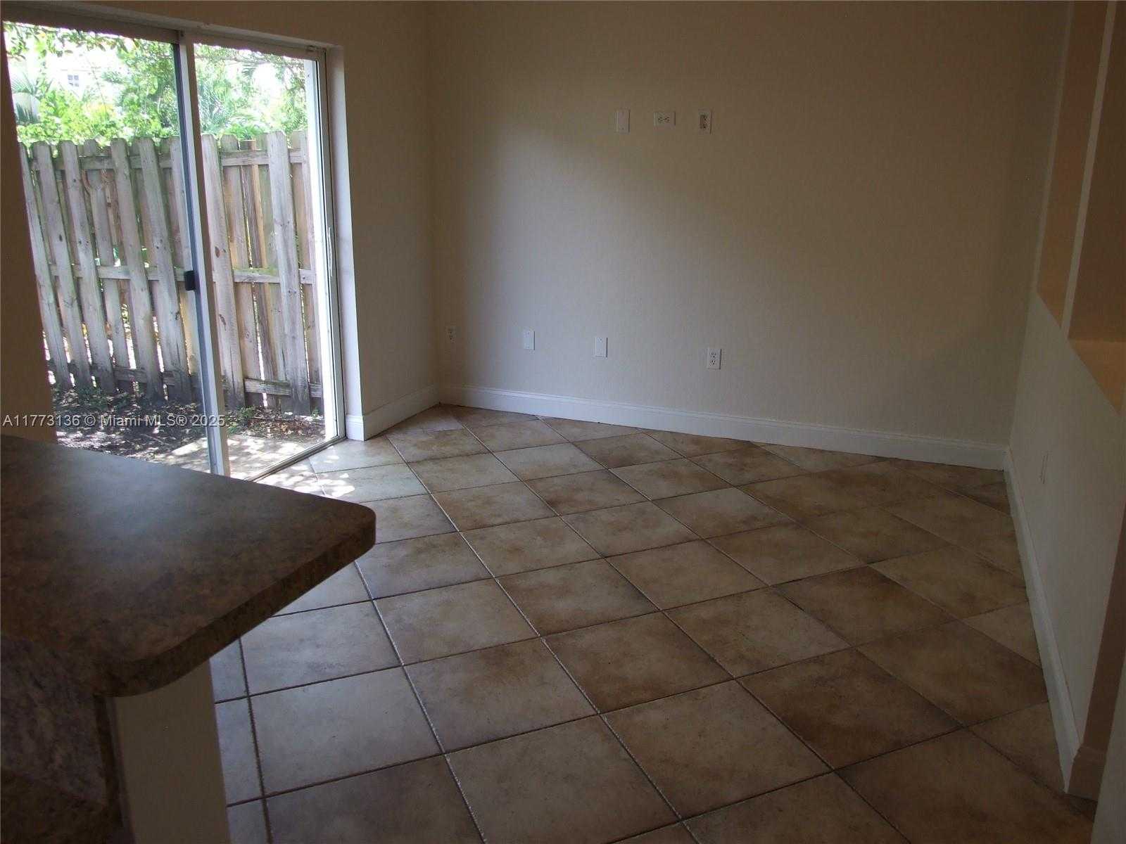 Small Image of 14082 SOUTH WEST 50TH CT, Miramar Number 6