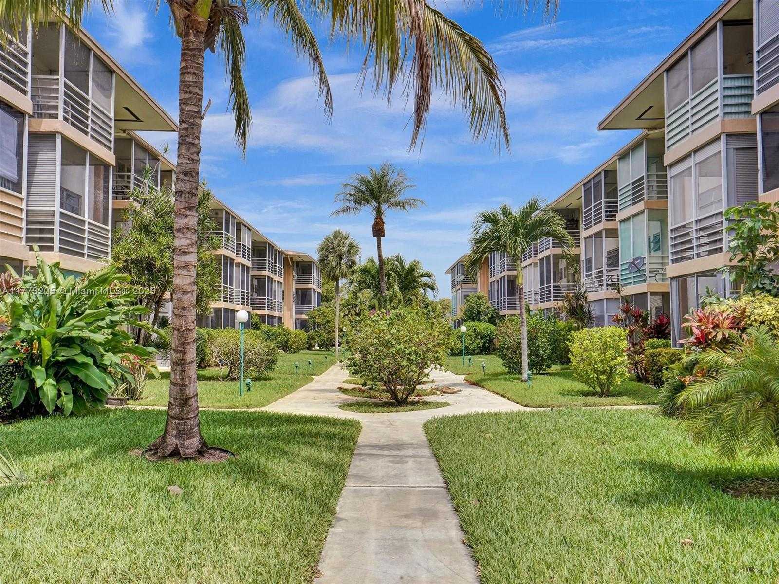 Small Image of 17090 NORTH EAST 14TH AVE #104, North Miami Beach Number 22