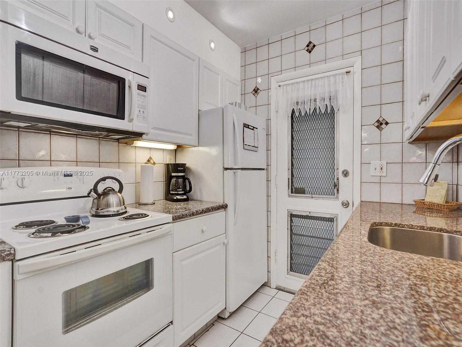Small Image of 17090 NORTH EAST 14TH AVE #104, North Miami Beach Number 7