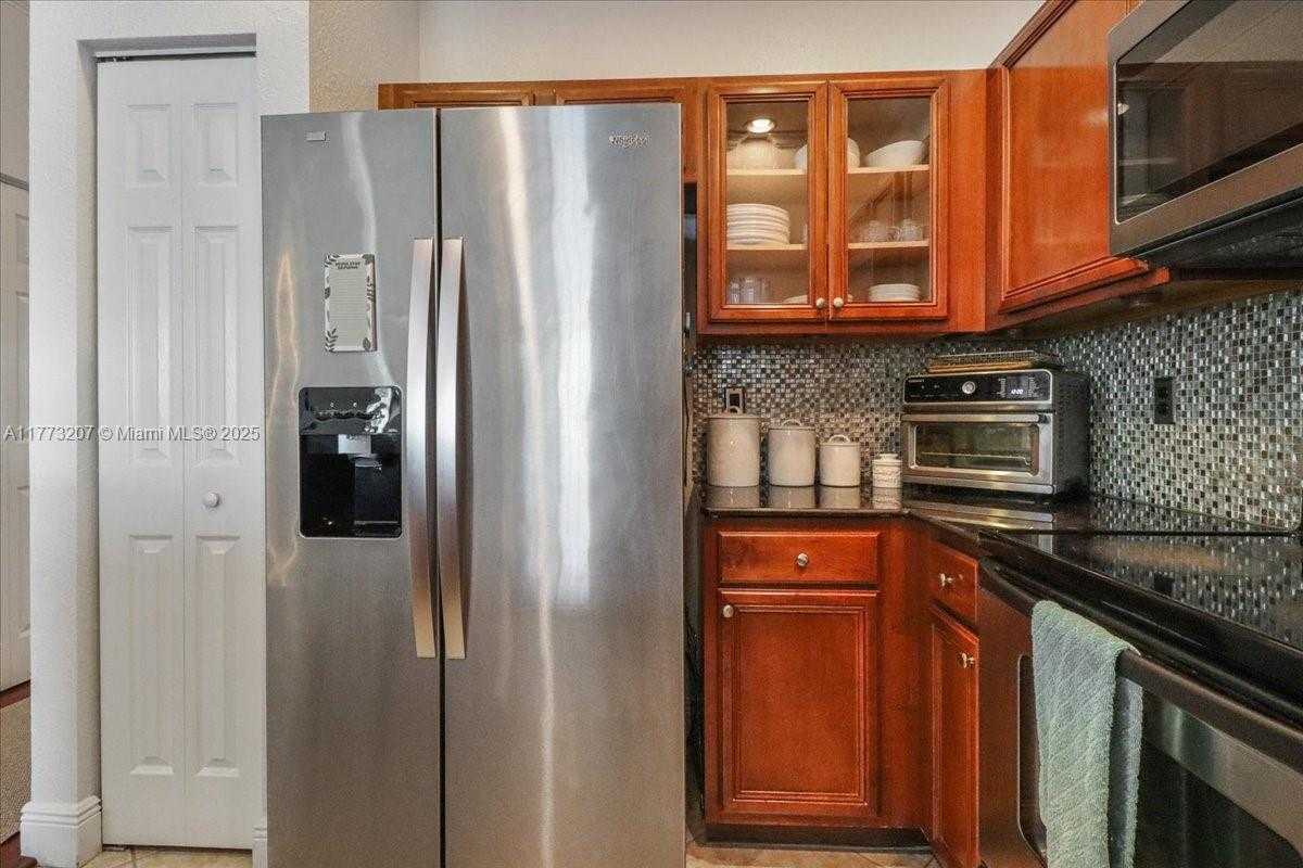 Small Image of 4371 SOUTH WEST 131ST LN #3204, Miramar Number 16