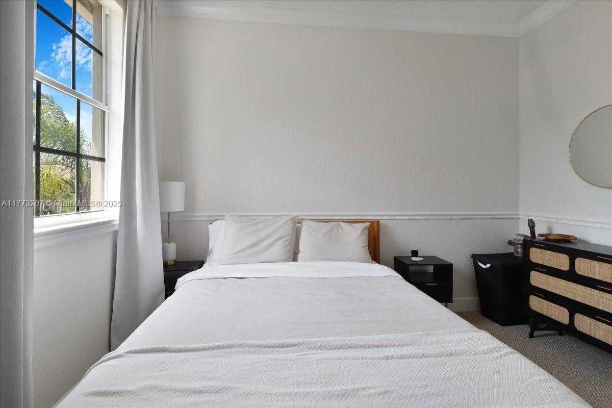 Small Image of 4371 SOUTH WEST 131ST LN #3204, Miramar Number 28