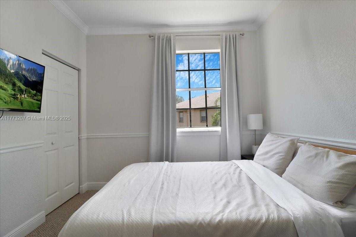 Small Image of 4371 SOUTH WEST 131ST LN #3204, Miramar Number 29