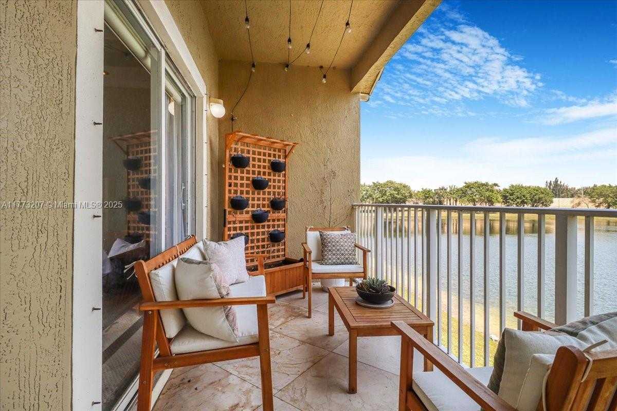 Small Image of 4371 SOUTH WEST 131ST LN #3204, Miramar Number 46