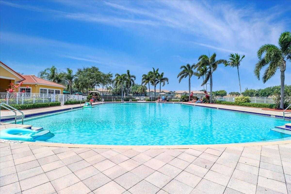 Small Image of 4371 SOUTH WEST 131ST LN #3204, Miramar Number 64