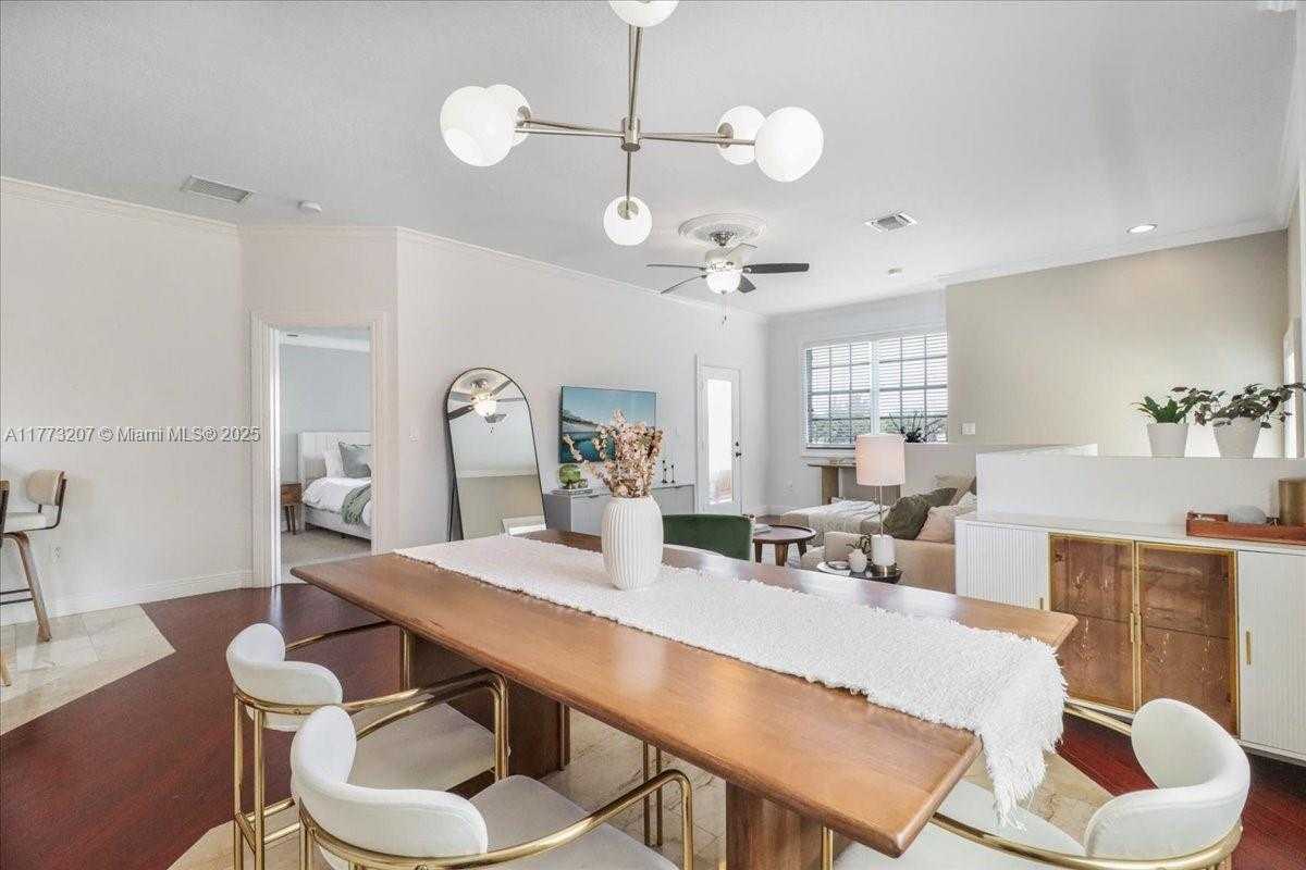 Small Image of 4371 SOUTH WEST 131ST LN #3204, Miramar Number 7