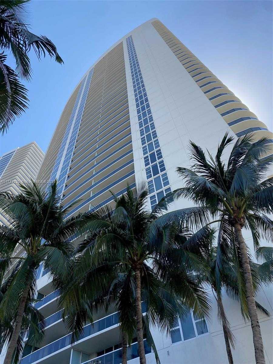 Small Image of 1850 SOUTH OCEAN DR #1004, Hallandale Beach Number 3