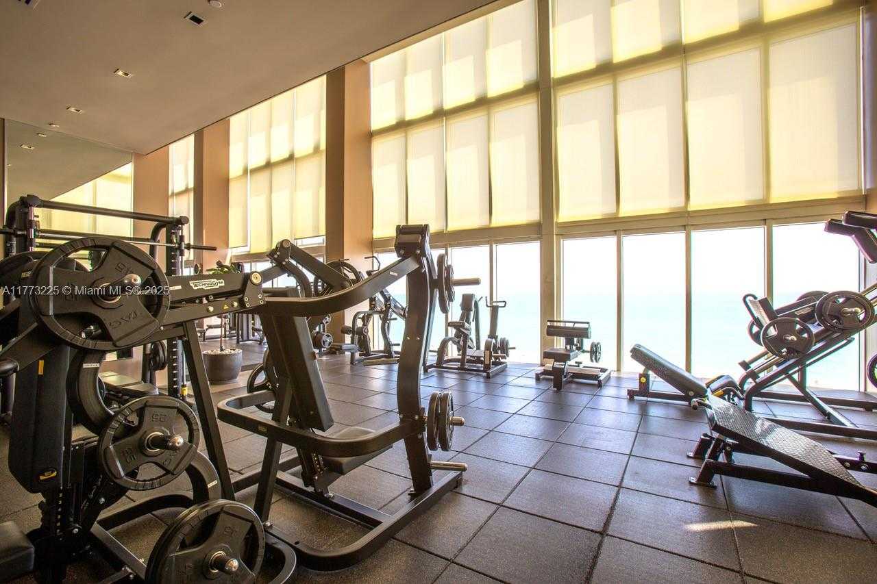 Small Image of 1850 SOUTH OCEAN DR #1004, Hallandale Beach Number 37